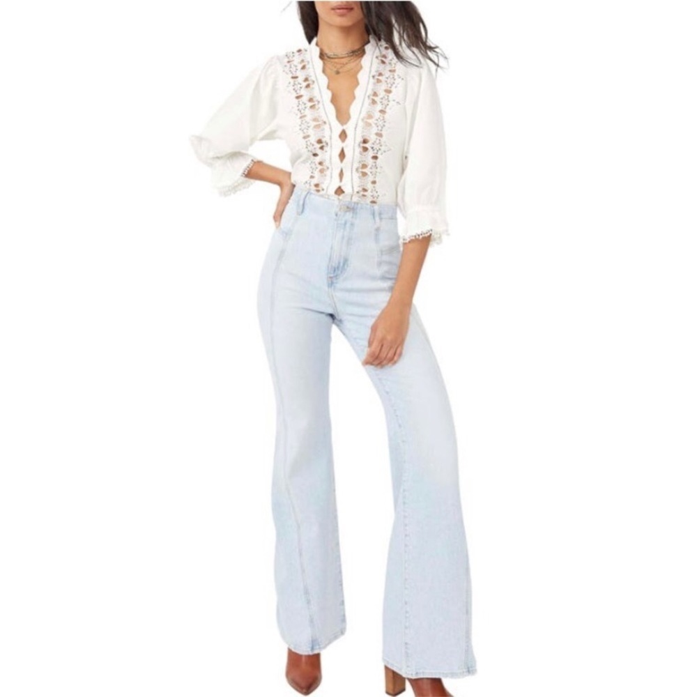 Free People we the Free women’s Light Blue Women's Jeans Wide Leg Size 30